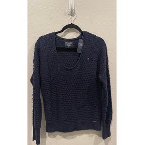 ABERCROMBIE AND FITCH Knit Lon Sleeve Navy Blue Sweater